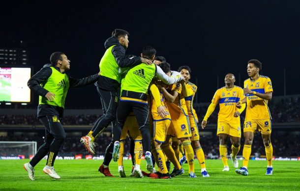 Tigres vence a Pumas 1-0 en CU y se pone a un paso de la final