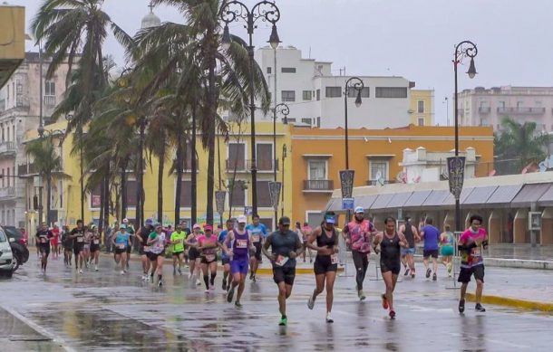 Gana la jalisciense, Isabel Oropeza, el Medio Maratón de Veracruz