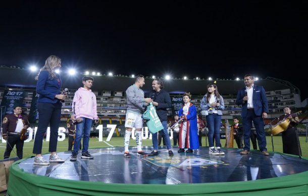 Con una gran fiesta el León presenta a Andrés Guardado