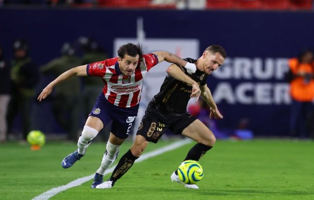 Somos los que estamos y pelearemos para poner a Chivas en alto; Alan Mozo