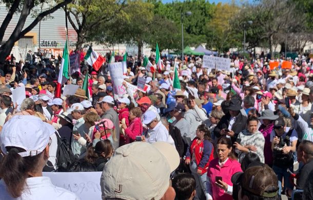 En Guadalajara se replica marcha por la democracia