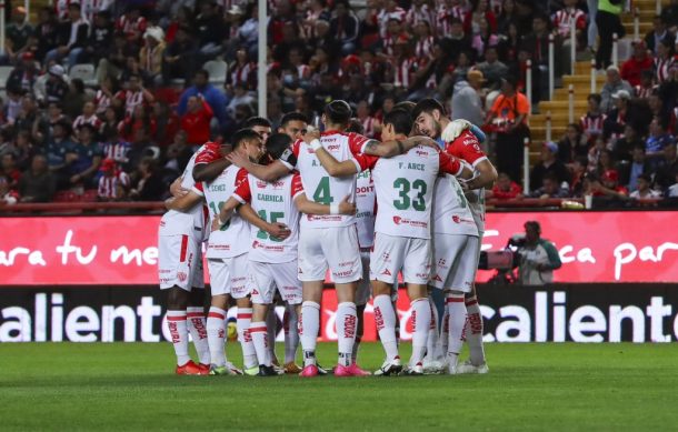 Necaxa derrota a Chivas y mantiene el invicto en la Liga MX