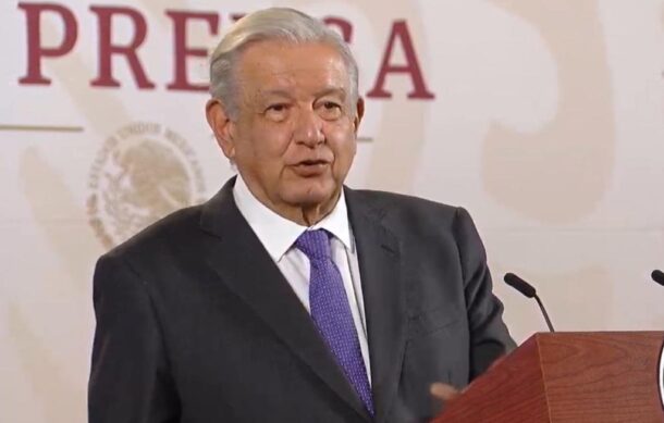 Asegura López Obrador que lo quieren callar ante el proceso electoral