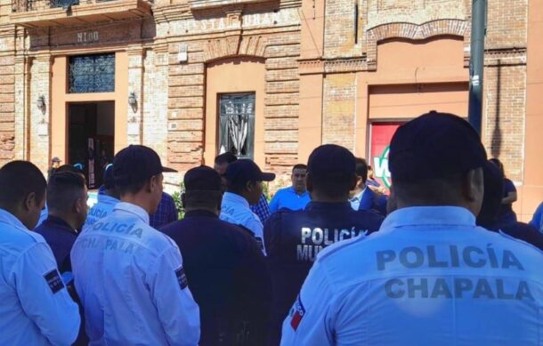 Protestan policías de Chapala por presuntos abusos a sus derechos laborales