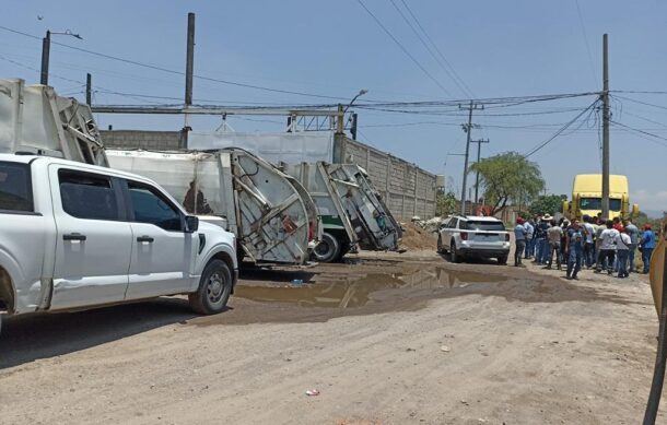 Paran labores los recolectores de basura de El Salto