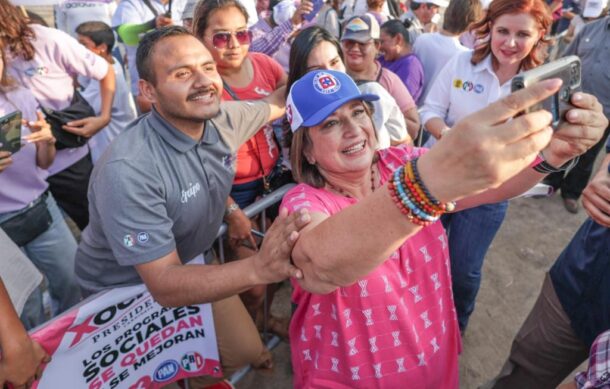 Xóchitl se compromete a apoyar a vendedores ambulantes de Tepito