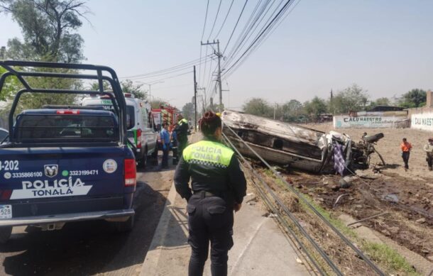 Chofer de pipa muere en accidente en Tonalá