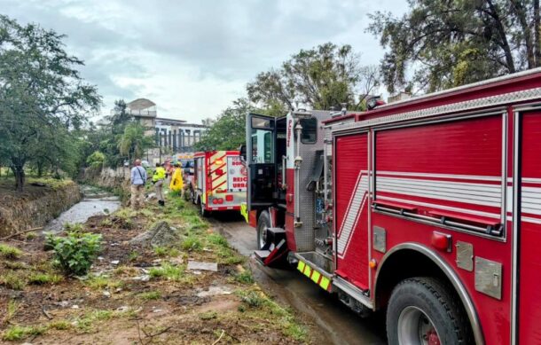 Salvan a hombre de morir ahogado en Tonalá