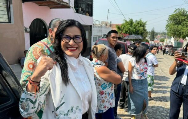 Emite su voto, Citlalli Amaya, aspirante de MC a la alcaldía de Tlaquepaque