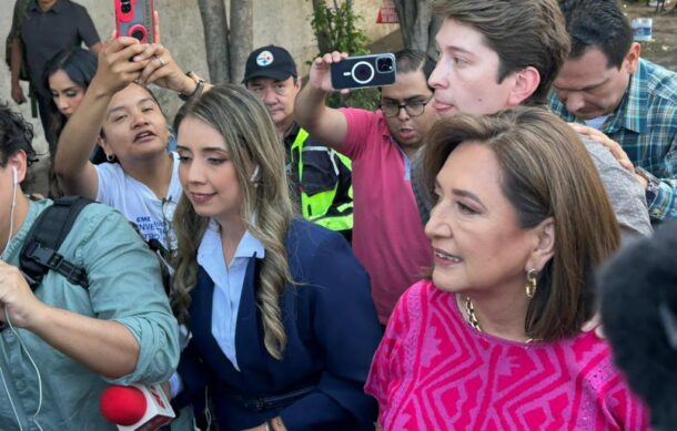 Xóchitl Gálvez emite su voto en CDMX