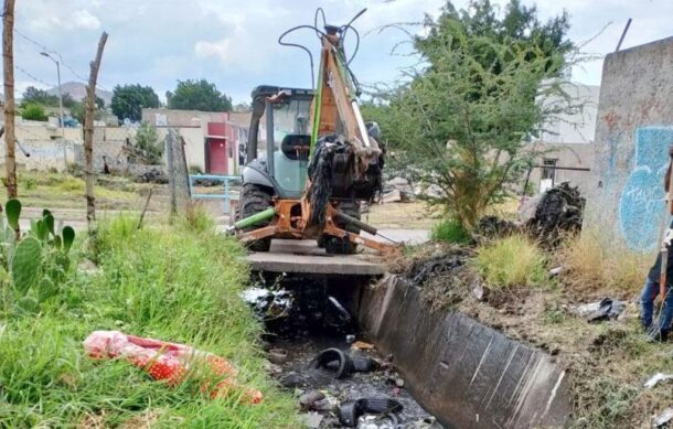 Avanza desazolve en Tlajomulco previo al temporal