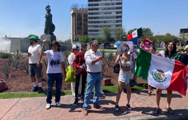 Se manifiestan en La Minerva contra el resultado electoral