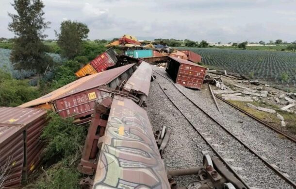 Remoción de tren descarrilado en La Barca requerirá varios días