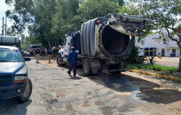 Mantienen trabajos de limpieza en drenaje de Coyula