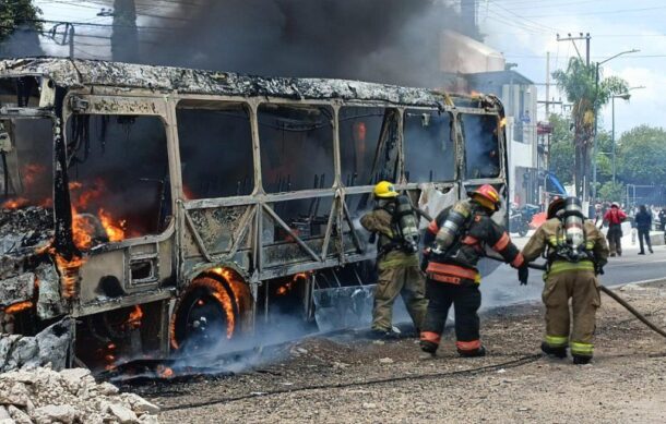 Se incendia unidad de transporte público en Zapopan