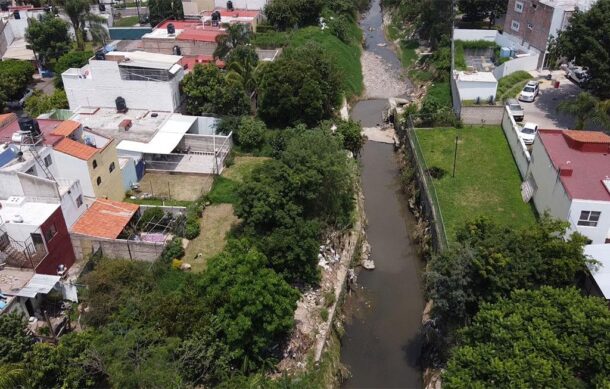 Vecinos invasores del Arroyo Seco se reúnen con autoridades