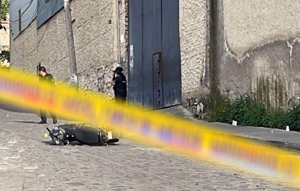 Asesinan a un motociclista en calles de Tlaquepaque