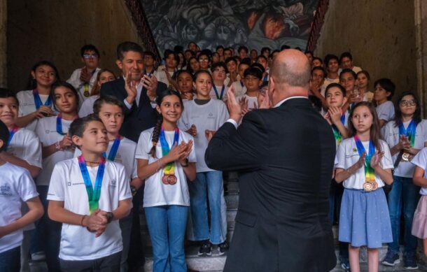 Reconocen a ganadores en olimpiada de matemáticas