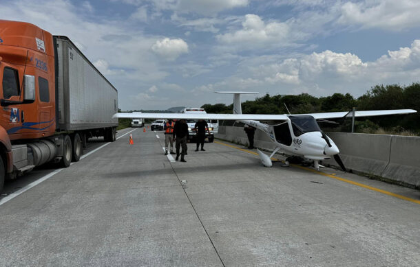 Avioneta realizó aterrizaje de emergencia en Tala