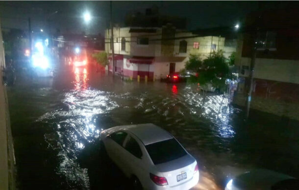 Pese a obras, se inunda la colonia San Carlos y alrededor del Parque San Rafael