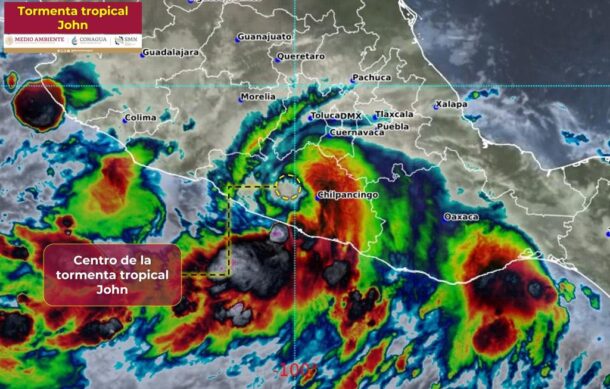 “John” toca tierra en Guerrero y se degrada a tormenta tropical