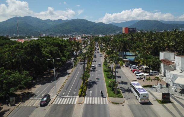 Continúan obras en Boulevard Medina Ascencio de Vallarta