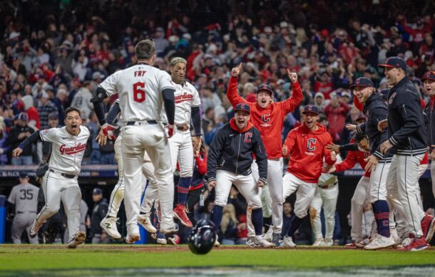 Guardianes derrota a Yankees en duelo de batazos