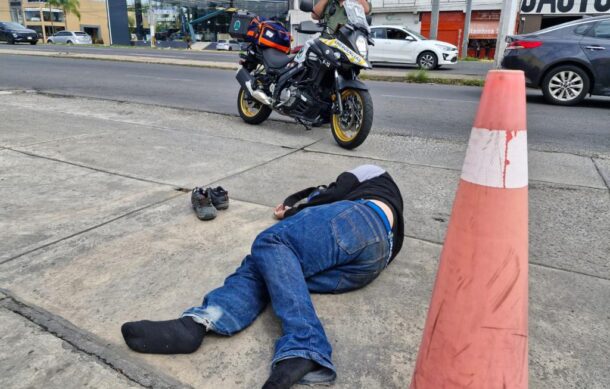 Hombre moviliza cuerpos de emergencia al fingir convulsiones