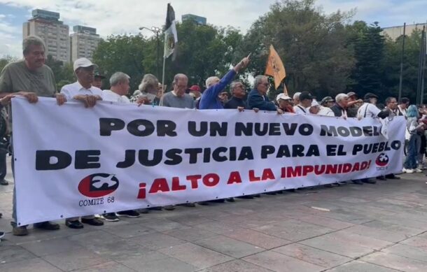 Marchan en CDMX a 56 años de la matanza de Tlatelolco