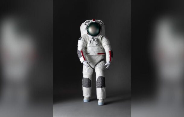 Presentan trajes espaciales de la misión Artemis III