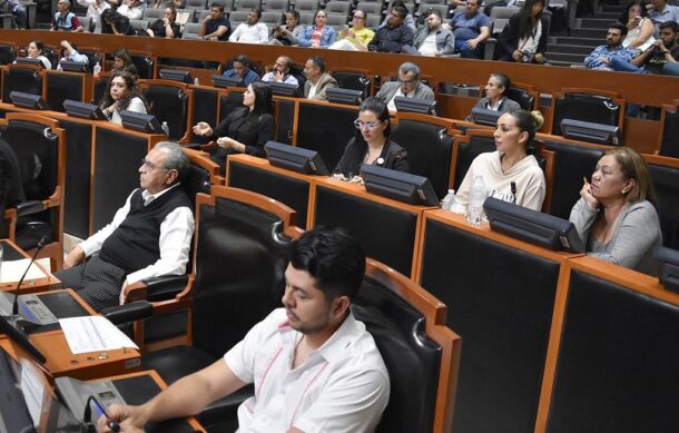 Morena formaliza expulsión de tres diputados de su bancada