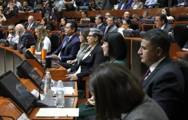 Entra en funciones nueva legislatura, piden dignificar el Congreso