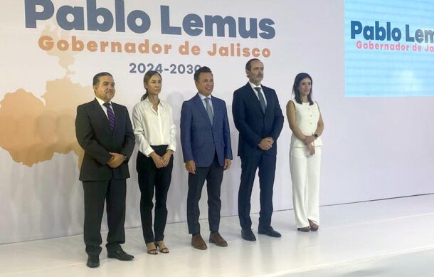 Presenta Lemus a miembros de su gabinete laboral