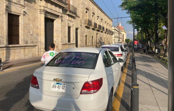 Choferes de plataforma se manifiestan en Centro de GDL