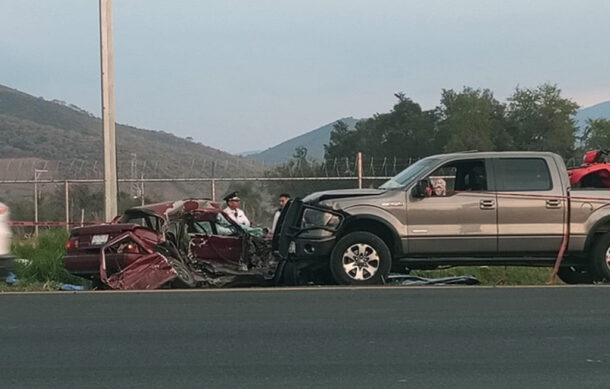 Choque en la carretera a Morelia dejó dos personas sin vida y dos lesionadas