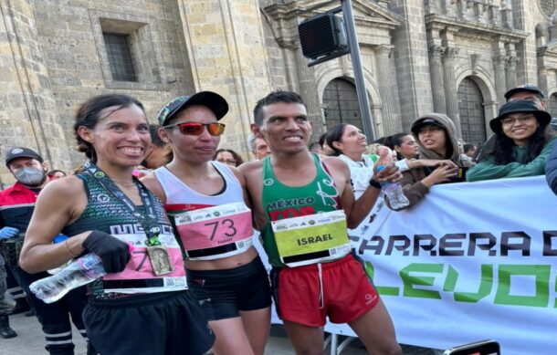 Las hermanas Isabel y Fanny Oropeza Vázquez suben al podio del Maratón de Guadalajara