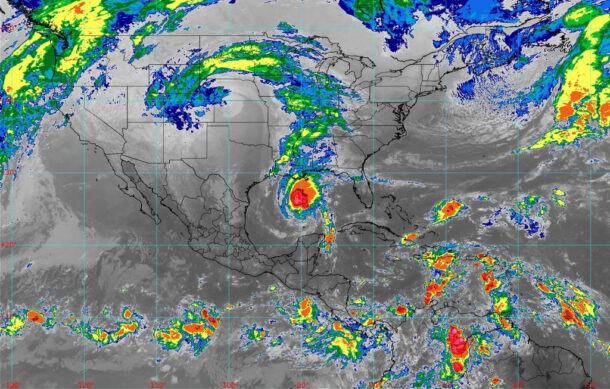 Tormenta tropical “Rafael” provoca lluvias y fuertes vientos en el sureste de México