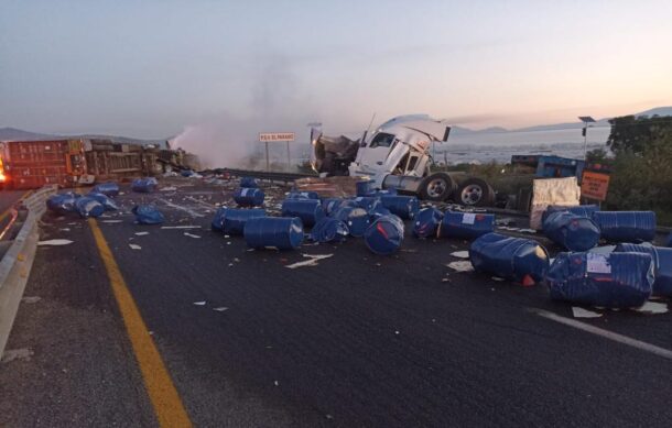 Mueren dos personas en accidente carretero al sur de Jalisco