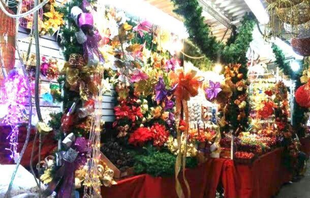 Comienzan a instalarse los tianguis navideños en GDL