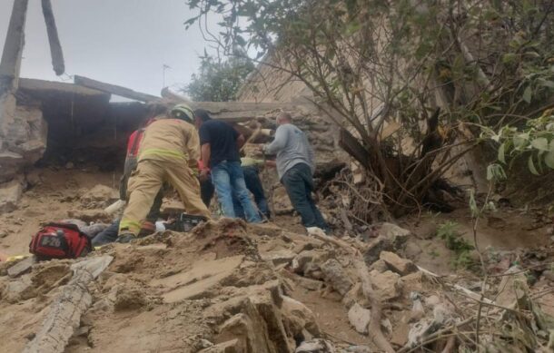 Derrumbe en Zapopan deja un muerto y un herido