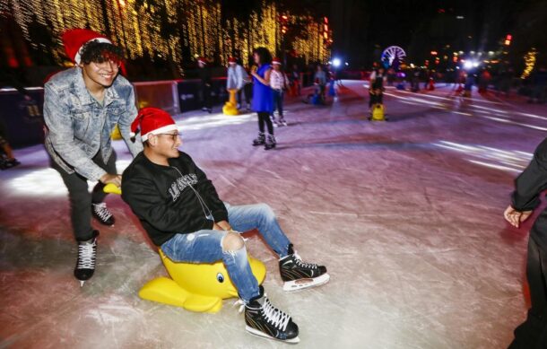 Inauguran pista de hielo en GDL