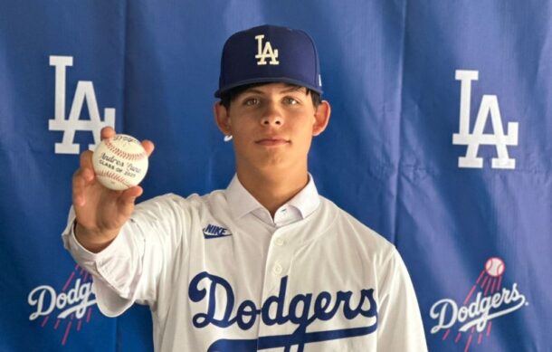 Pitcher de Los Cuervos de Zapopan firma como prospecto de Dodgers