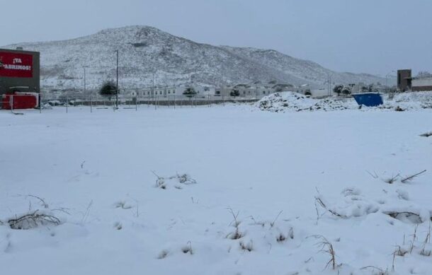 Tormenta invernal pinta de blanco tres estados del país