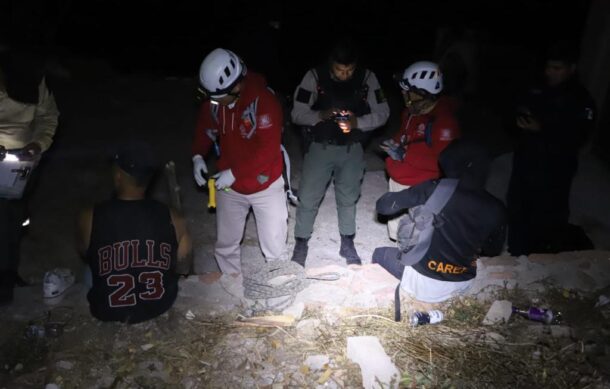 Rescatan a dos hombres en la Barranca de Huentitán