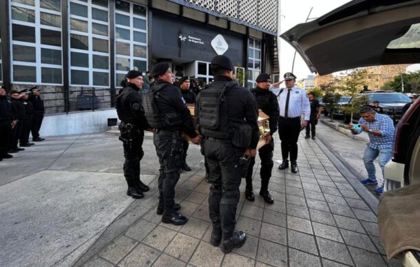 Despiden a oficial fallecido en incendio en base de la Policía Estatal