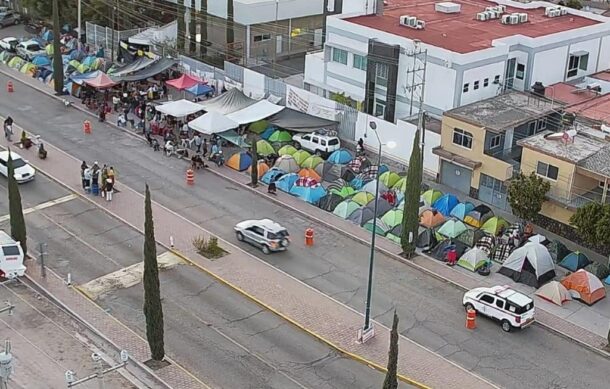 Cumple una semana el plantón de maestros en el norte de Jalisco