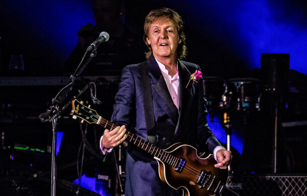 Paul McCartney alerta sobre el impacto de la IA en derechos de autor y creatividad