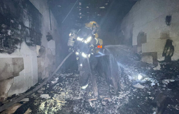 Analizan apoyos para locatarios afectados por incendio de mercado Plutarco Elías Calles