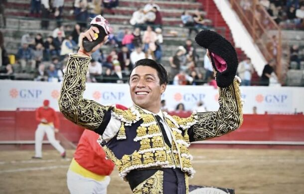 Triunfa Sergio Flores en reapertura de la Plaza Nuevo Progreso