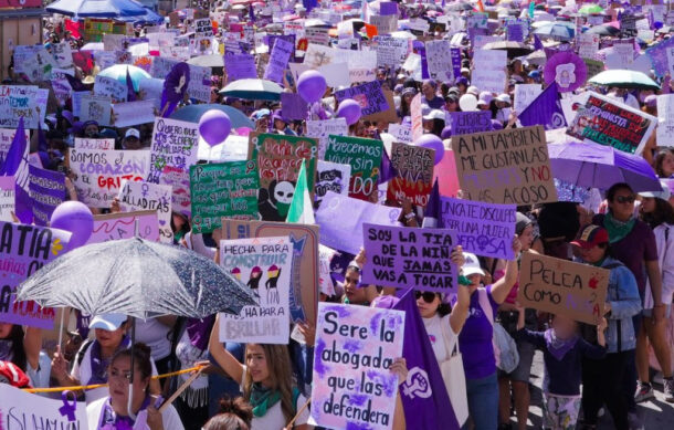 200 mil mujeres asisten a la primera marcha del 8M bajo el gobierno de Sheinbaum